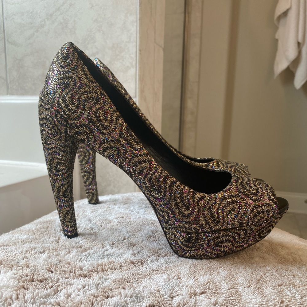 Vera Wang Heels